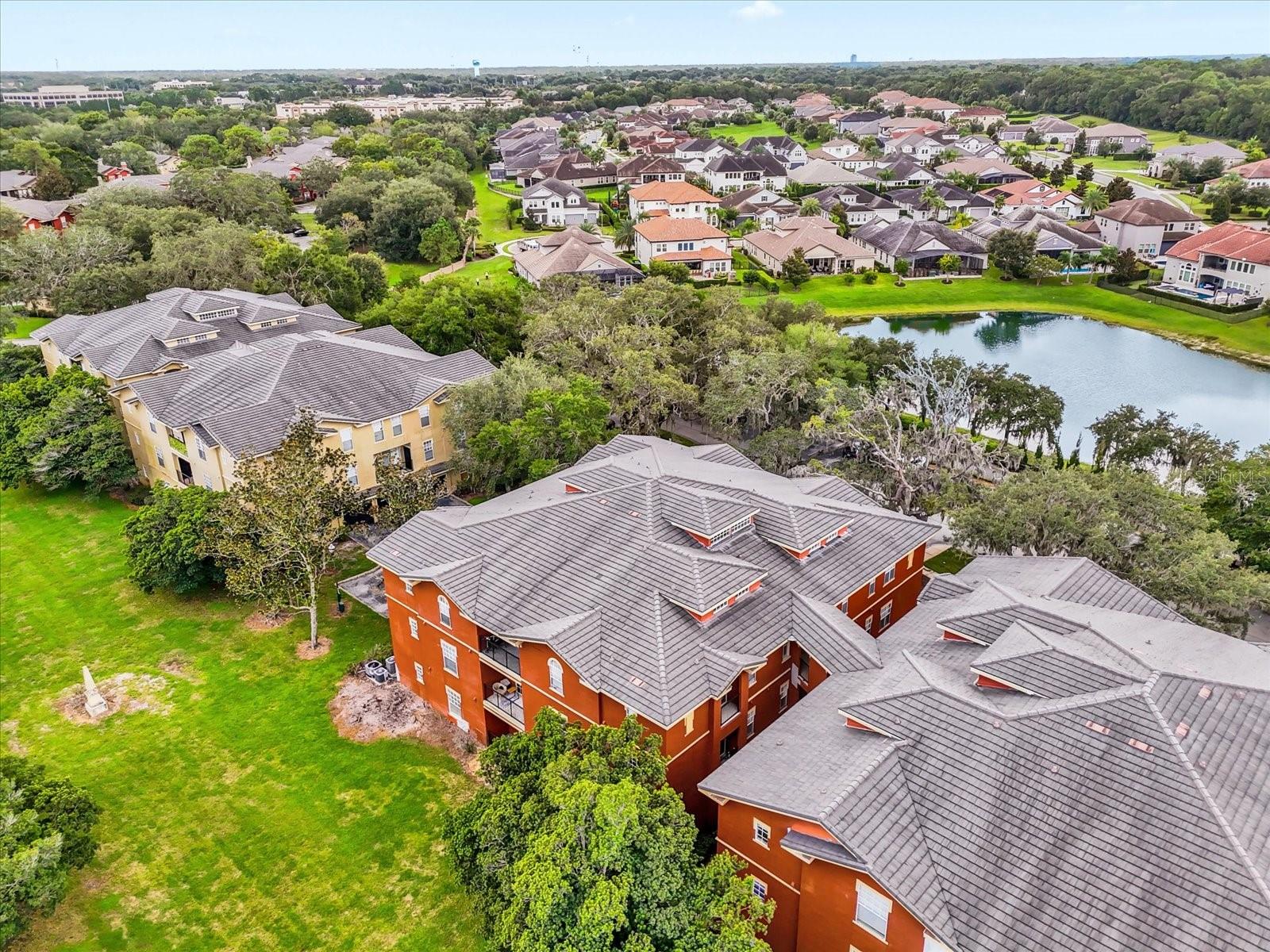 NOTTING HILL A CONDO - Residential