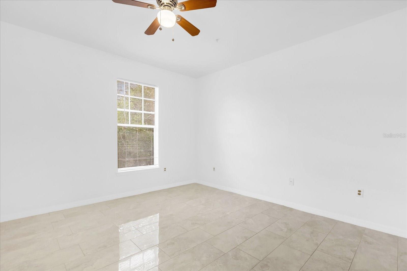 NOTTING HILL A CONDO - Residential