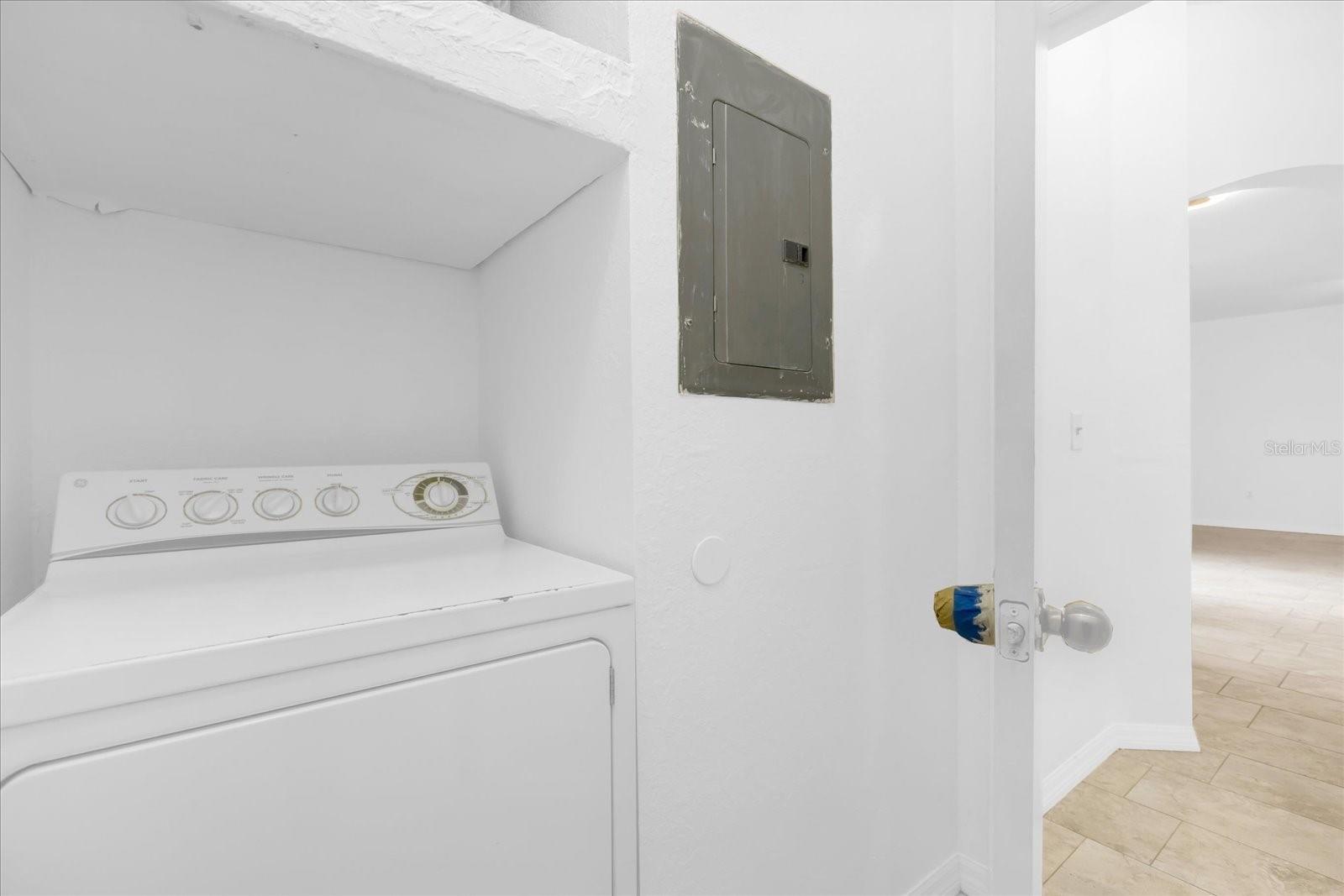 NOTTING HILL A CONDO - Residential