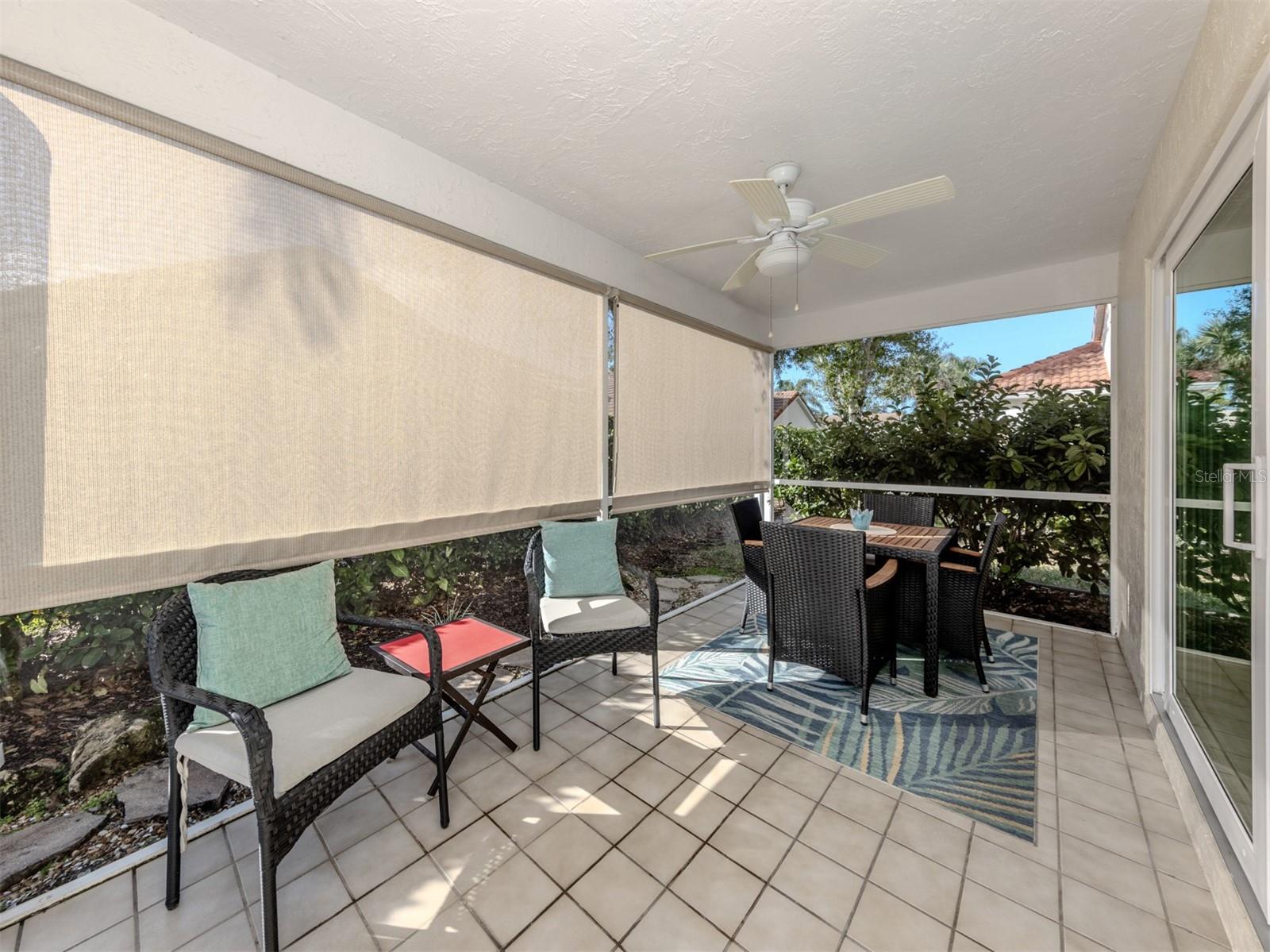 PALM VILLAS - Residential