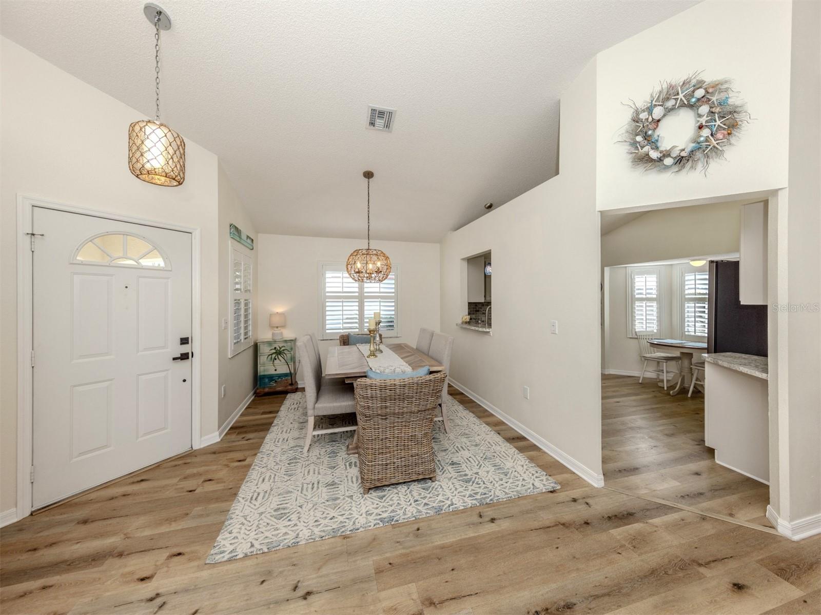 PALM VILLAS - Residential