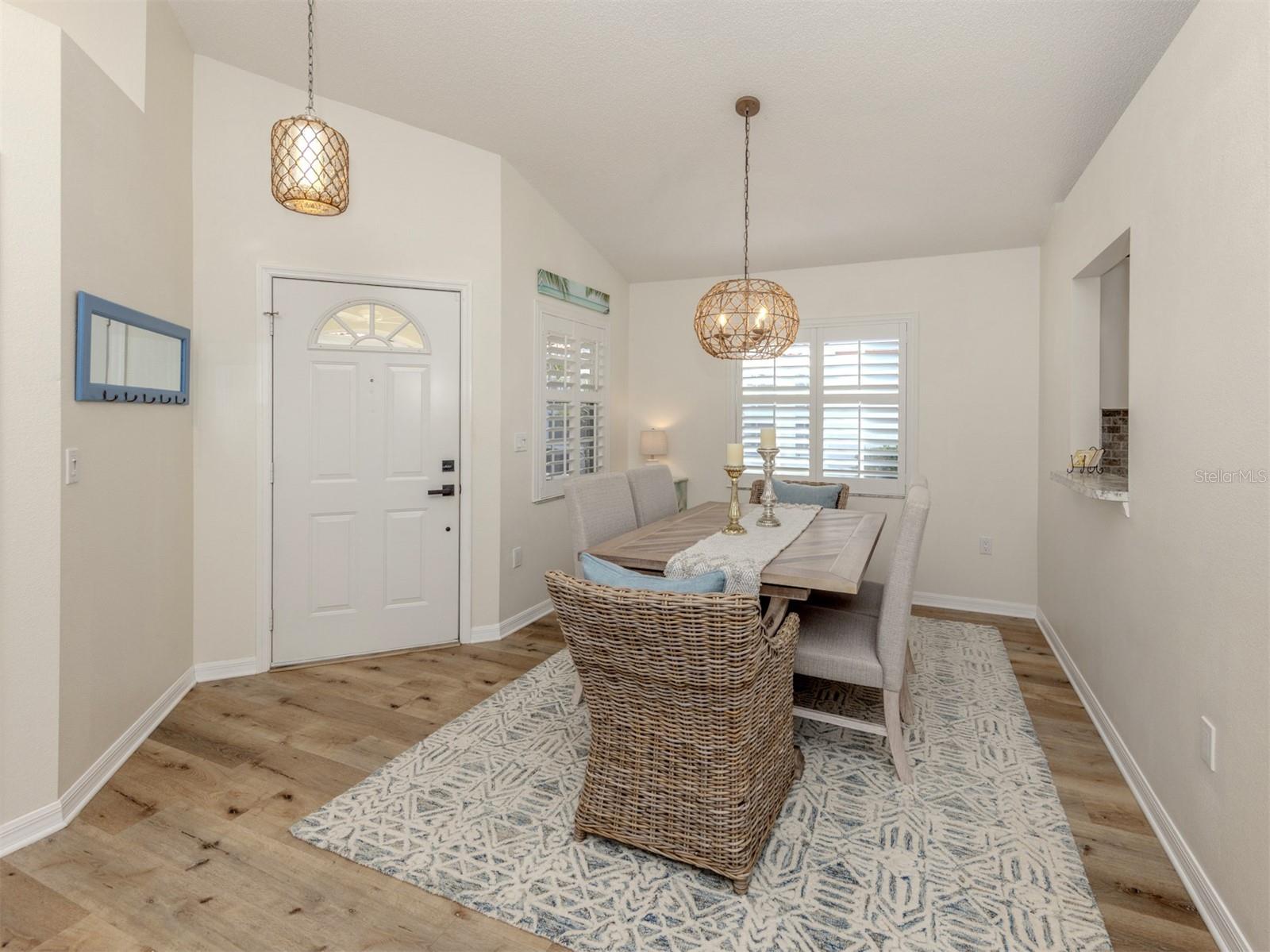 PALM VILLAS - Residential