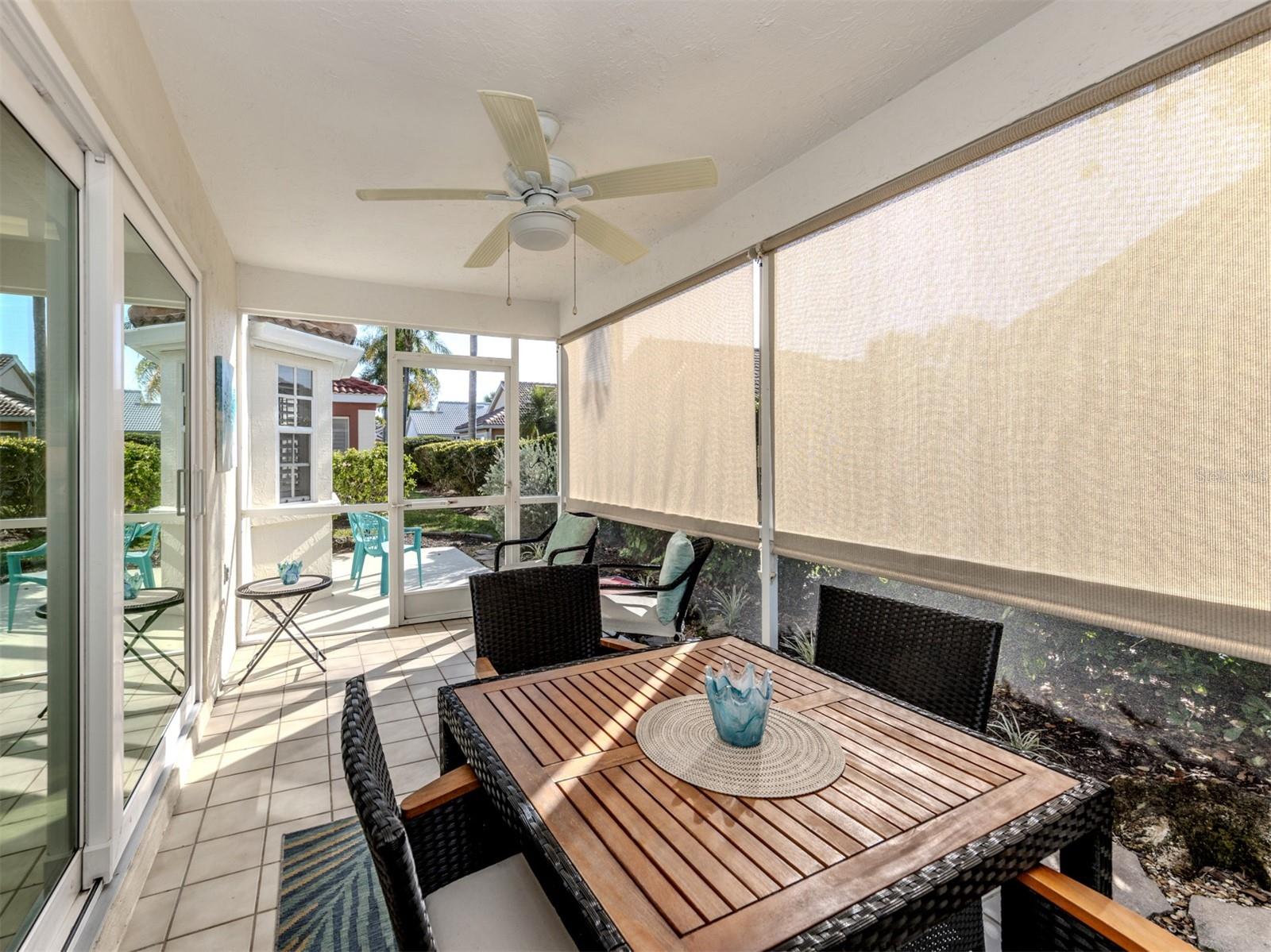 PALM VILLAS - Residential