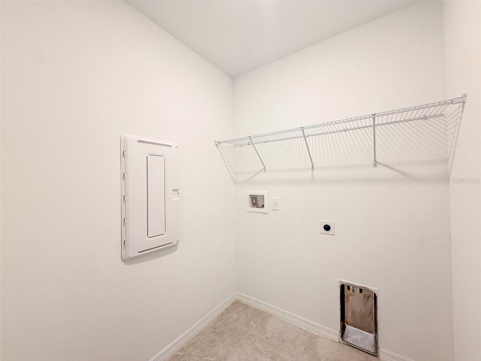 LAKE ALFRED PINES - Residential Lease