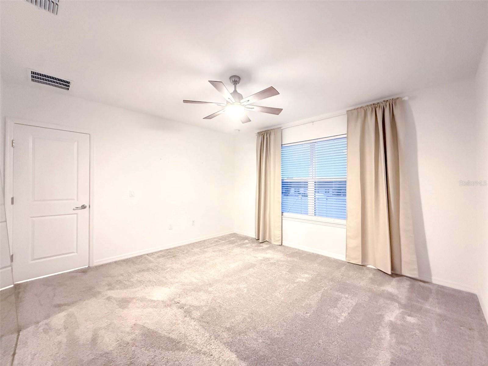 LAKE ALFRED PINES - Residential Lease