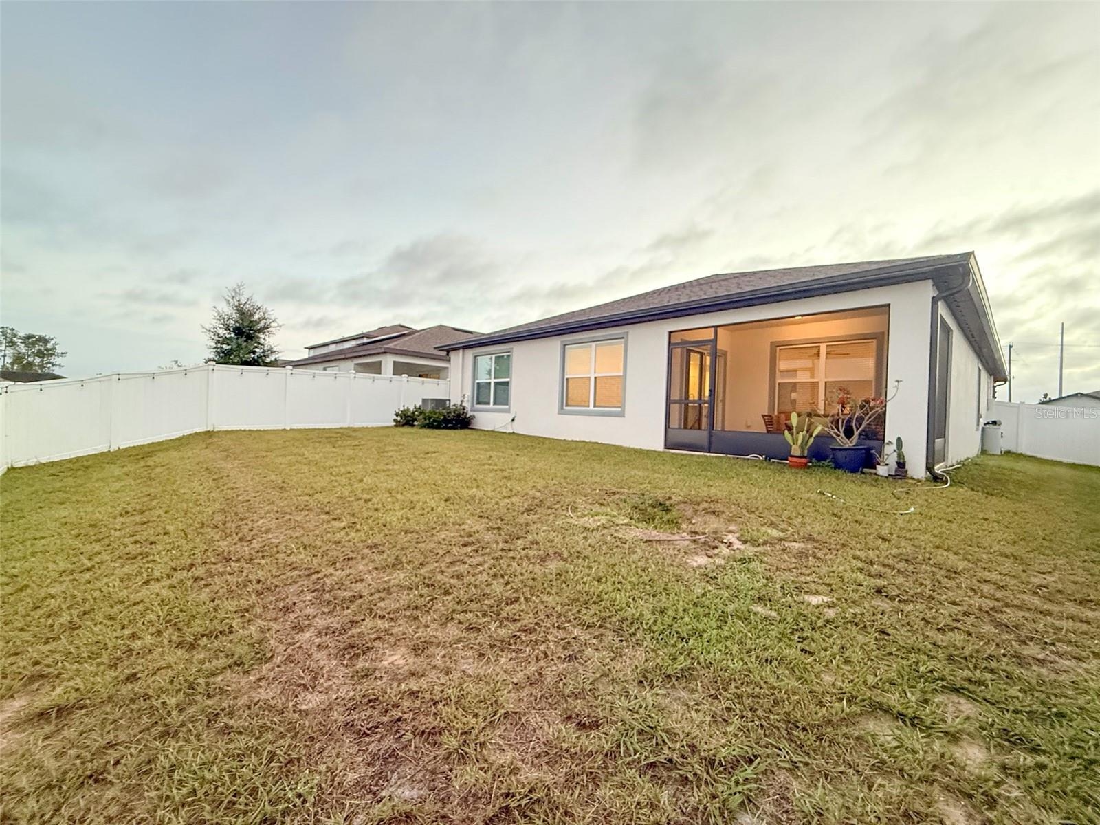 LAKE ALFRED PINES - Residential Lease