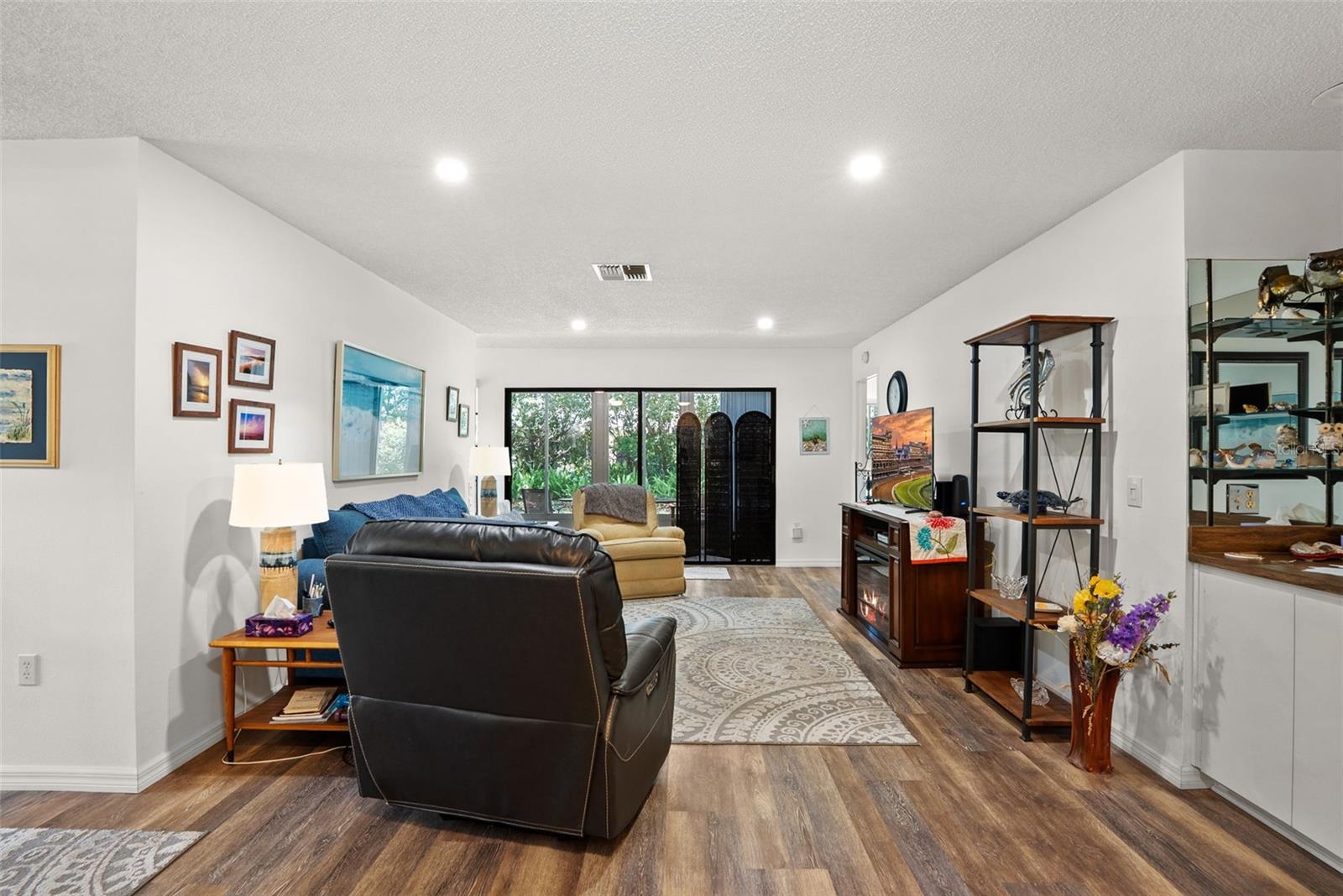 TMBR PINES PN GR VL - Residential Lease