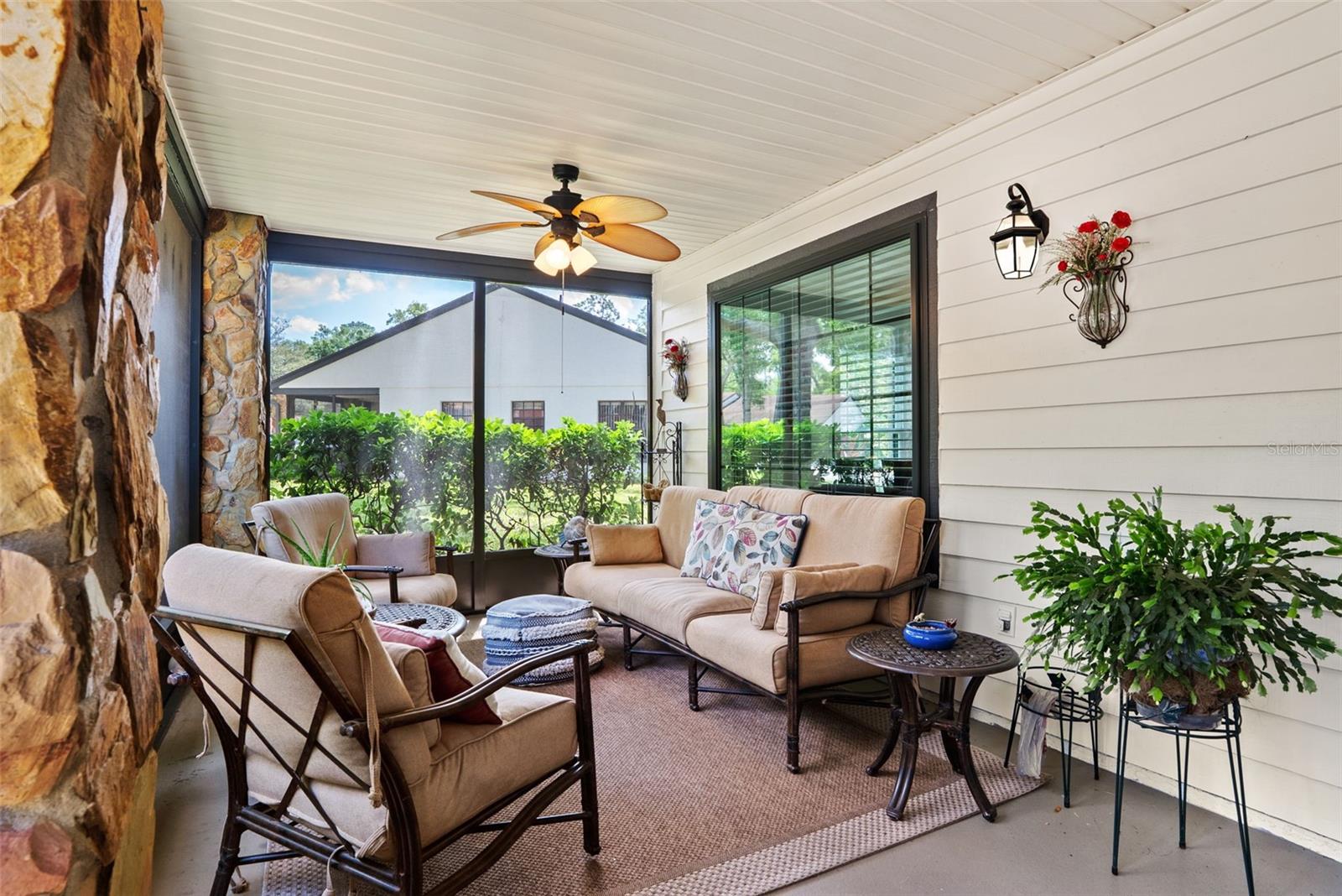 TMBR PINES PN GR VL - Residential Lease