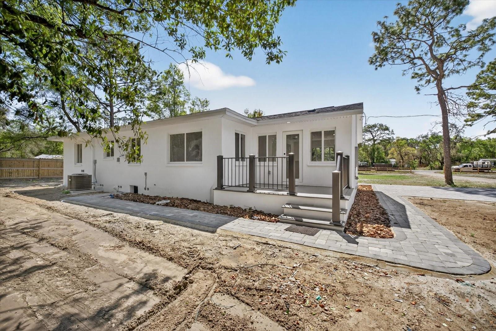 LEISURE HILLS - Residential