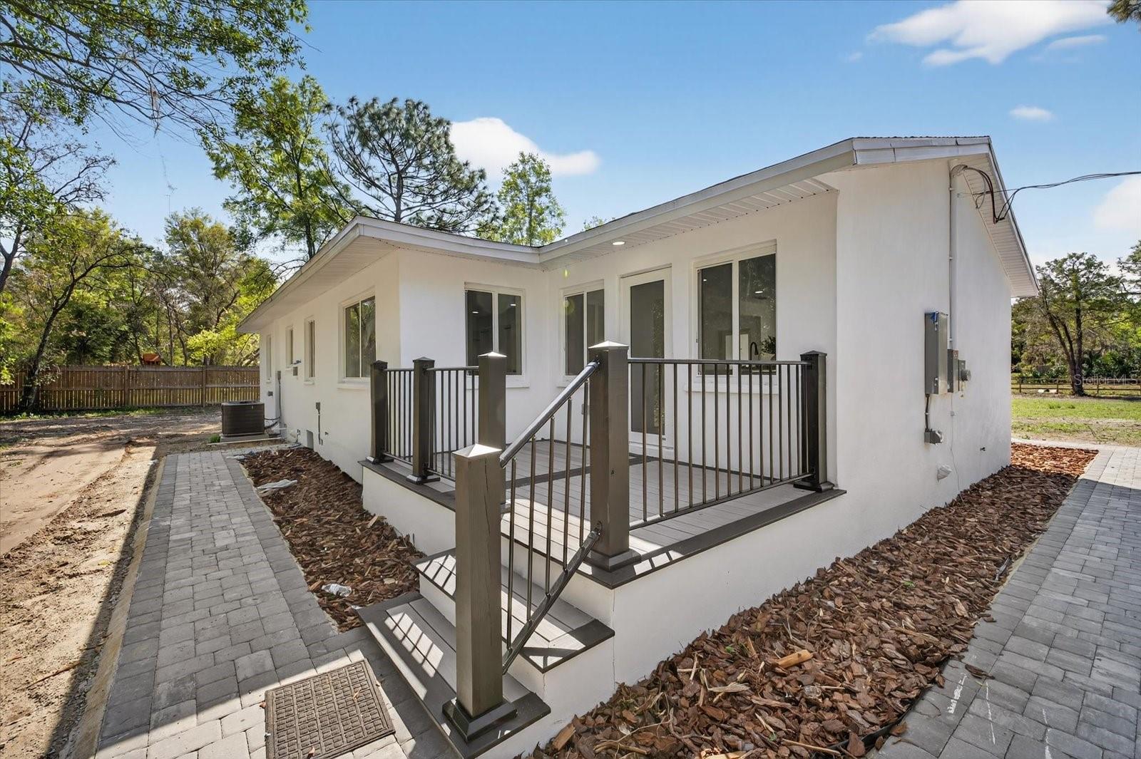 LEISURE HILLS - Residential