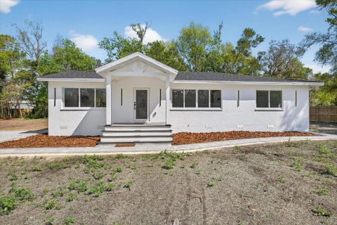 17607 ROCKLEDGE AVENUE SPRING HILL FL 34610