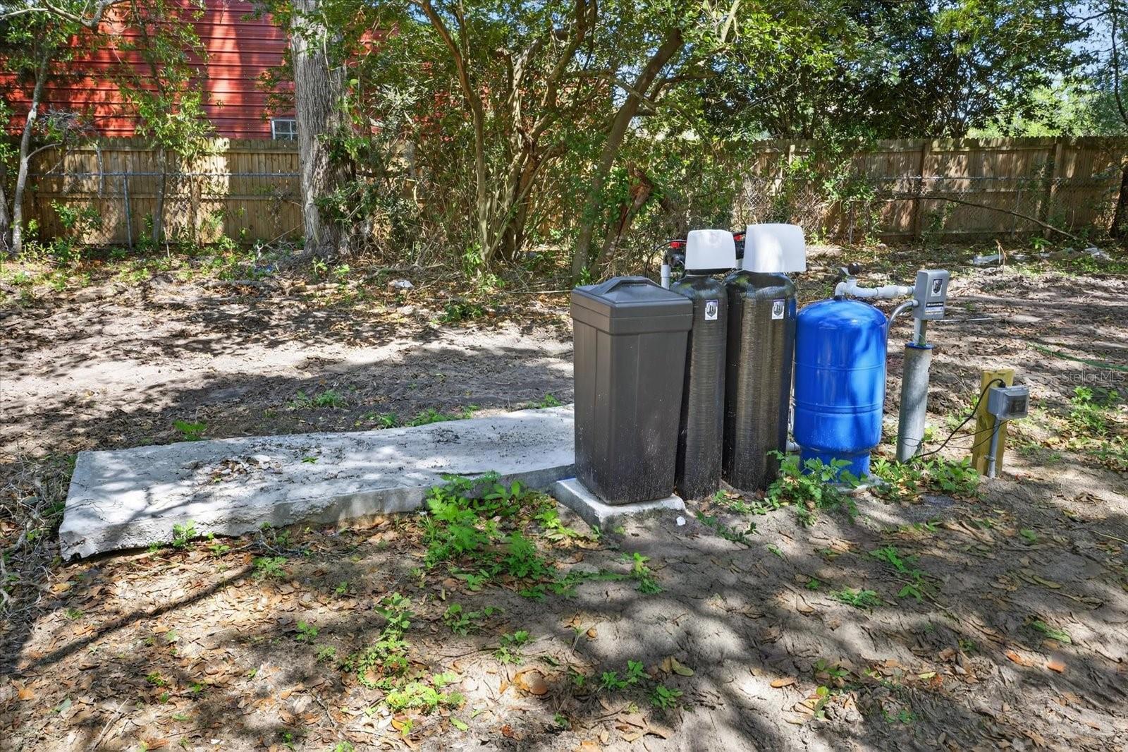 LEISURE HILLS - Residential