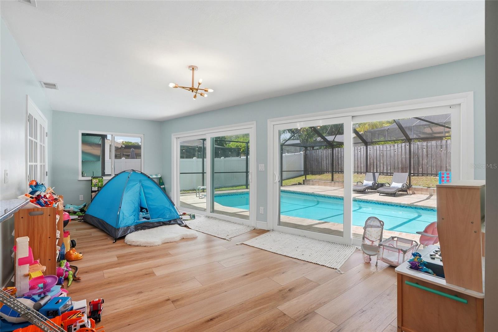 NORTH BAY HILLS FIRST ADD UNIT ONE - Residential