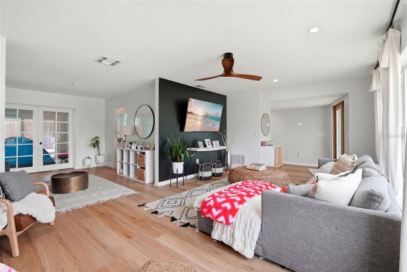 NORTH BAY HILLS FIRST ADD UNIT ONE - Residential