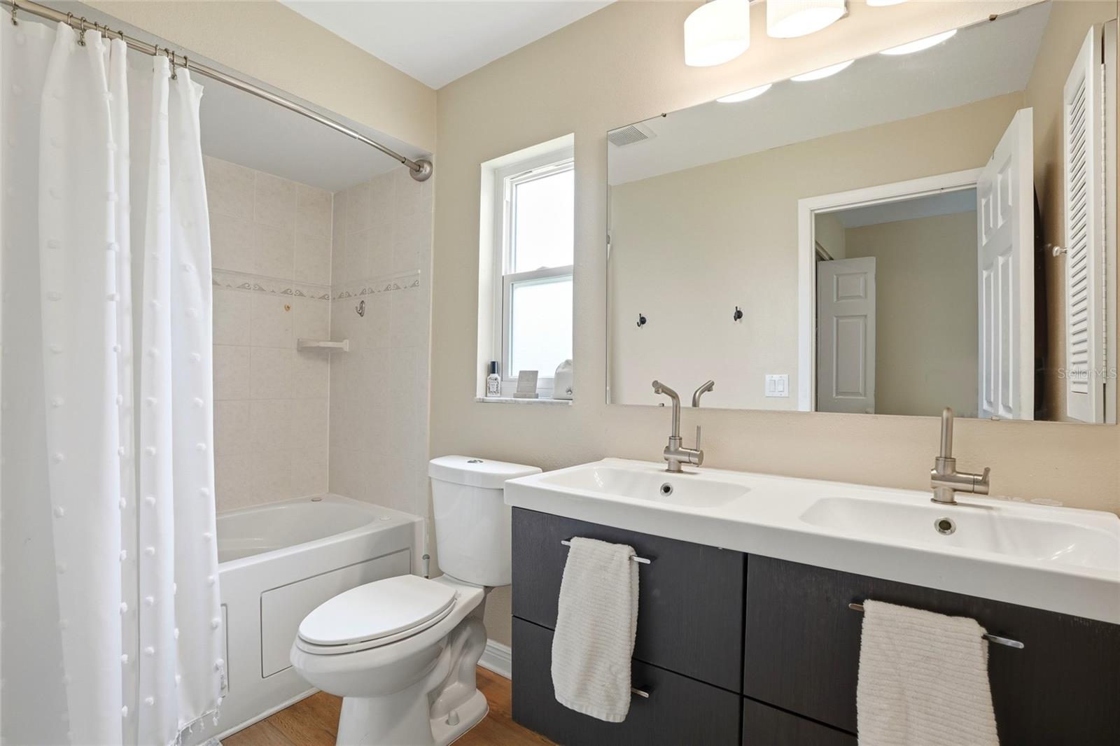 NORTH BAY HILLS FIRST ADD UNIT ONE - Residential