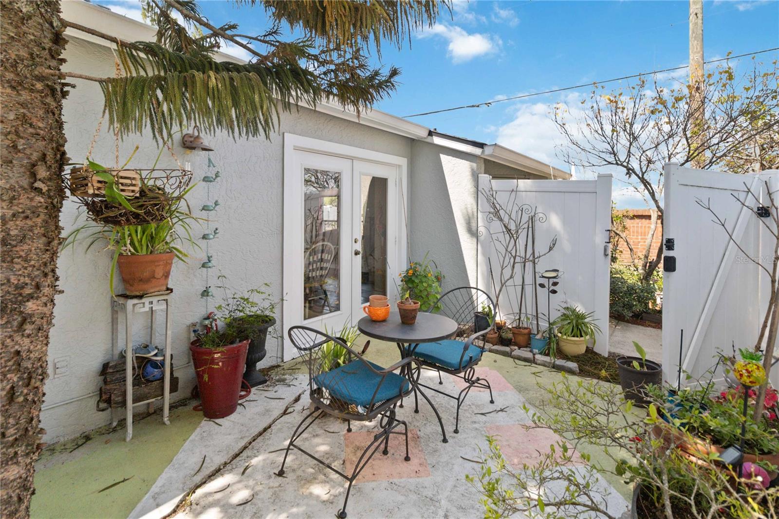 VILLAS OF LAKE MARY - Residential