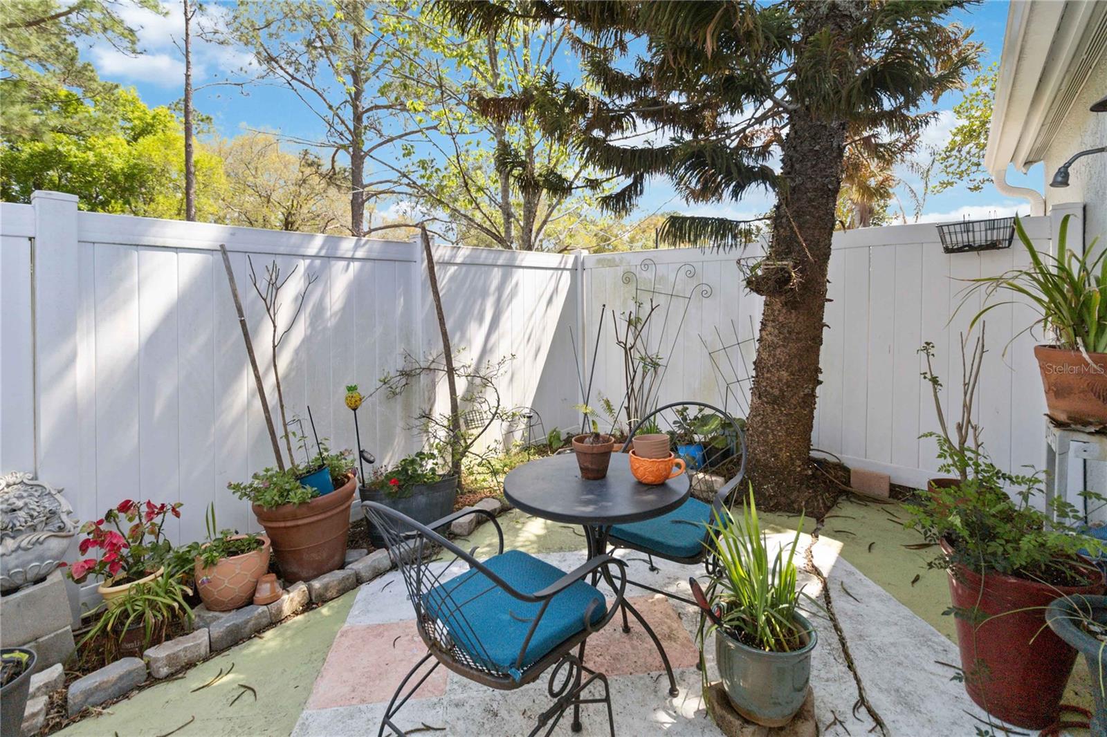 VILLAS OF LAKE MARY - Residential