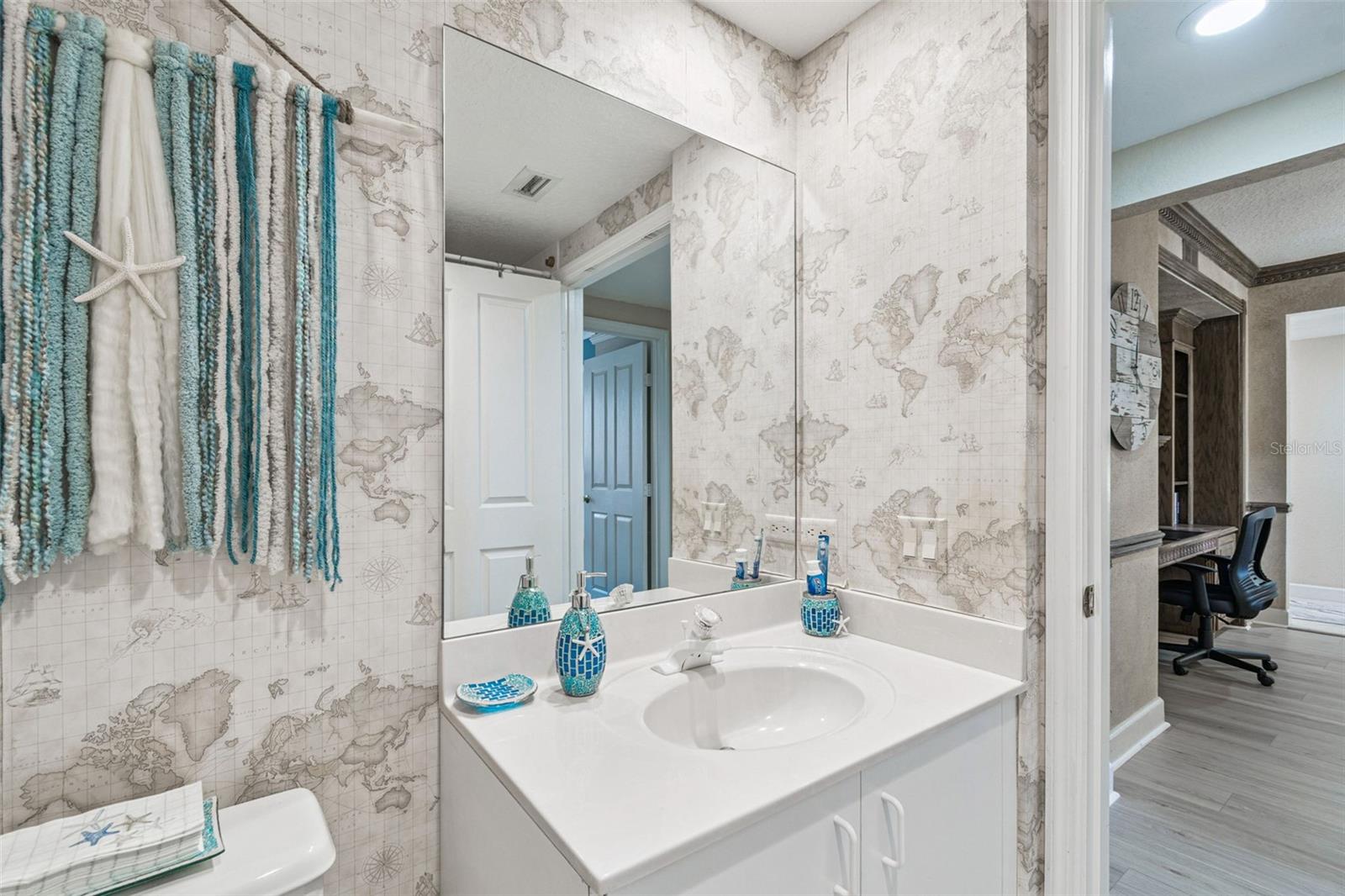 BACOPA BAY CONDO - Residential