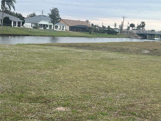 212 BOUNDARY BLVD APT C, ROTONDA WEST, FL 33947 - Image cd22e89923efc4e7e6084f21d84b5deb/2496544614