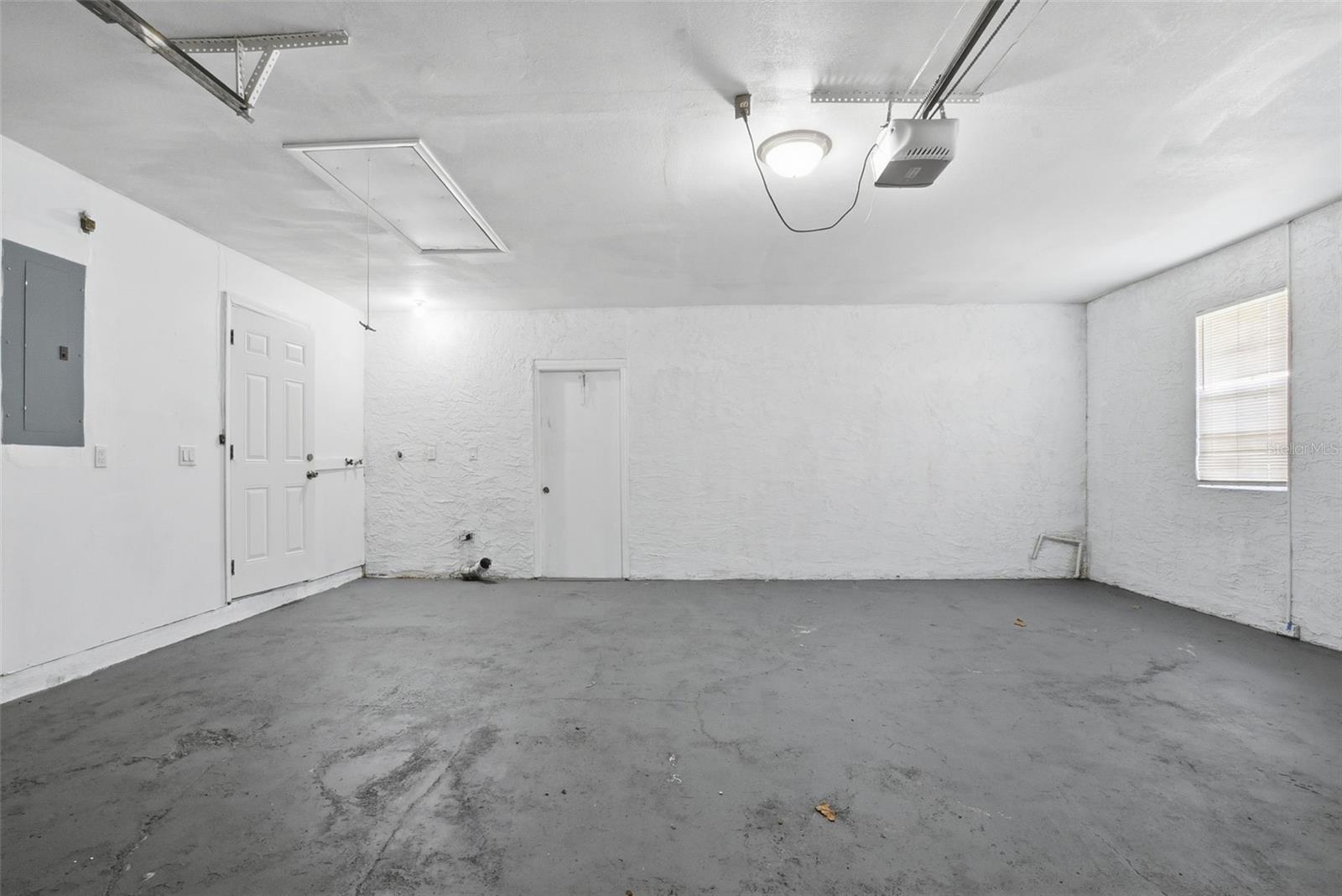 SOUTH POINTE - Residential