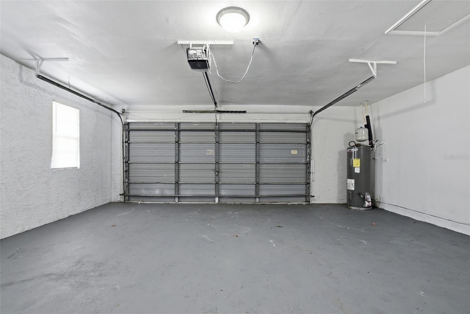 SOUTH POINTE - Residential