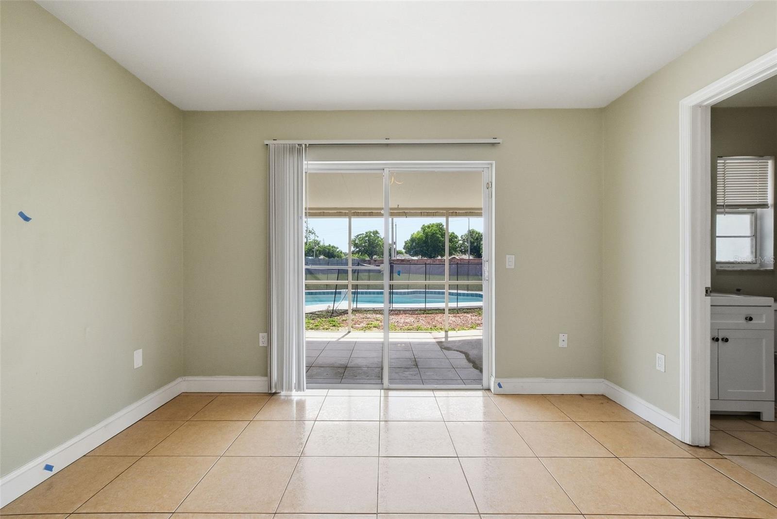 SOUTH POINTE - Residential