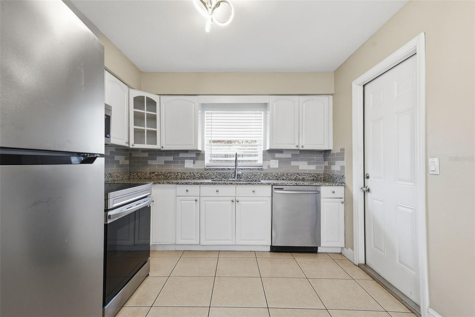 SOUTH POINTE - Residential