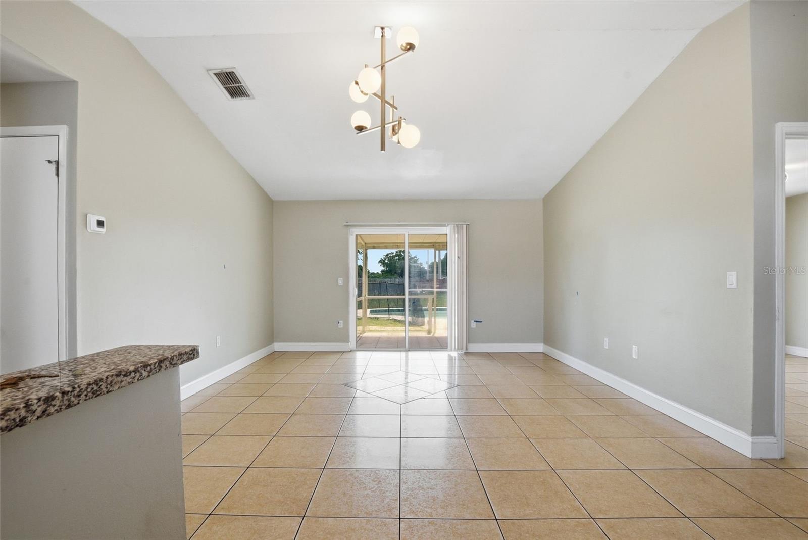 SOUTH POINTE - Residential