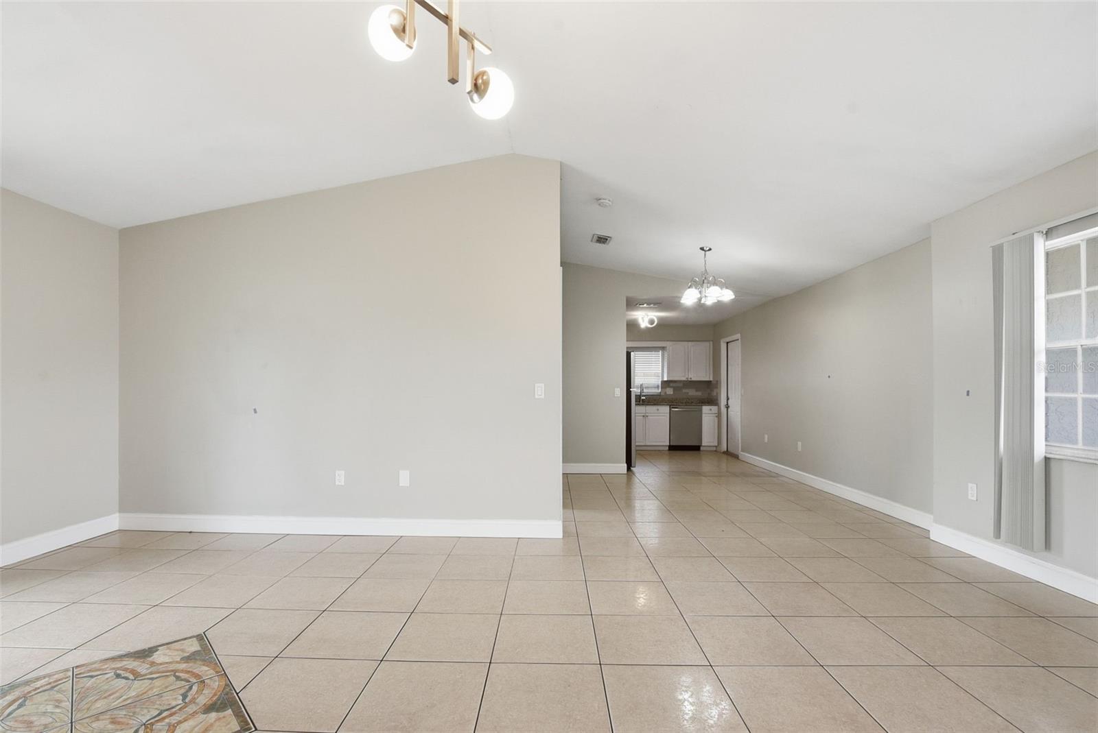 SOUTH POINTE - Residential