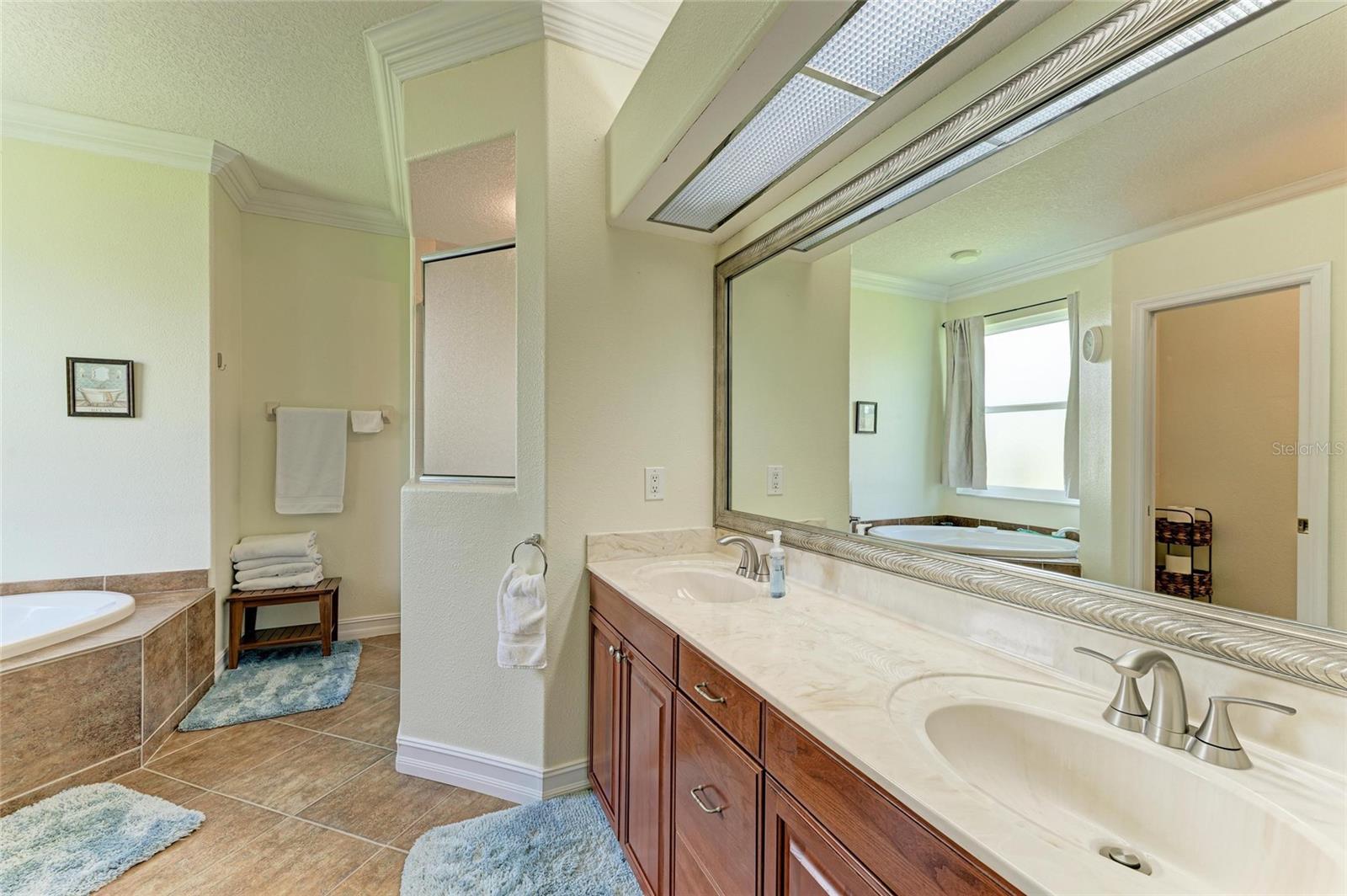 ANCIENT OAKS UNIT ONE - Residential