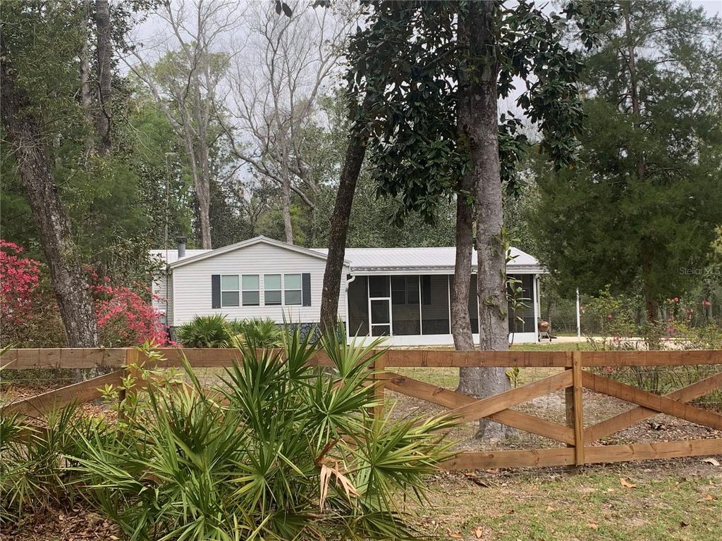 Photo of 11651 NW 127 Lane, Chiefland, FL 32626 (MLS # GC538806)