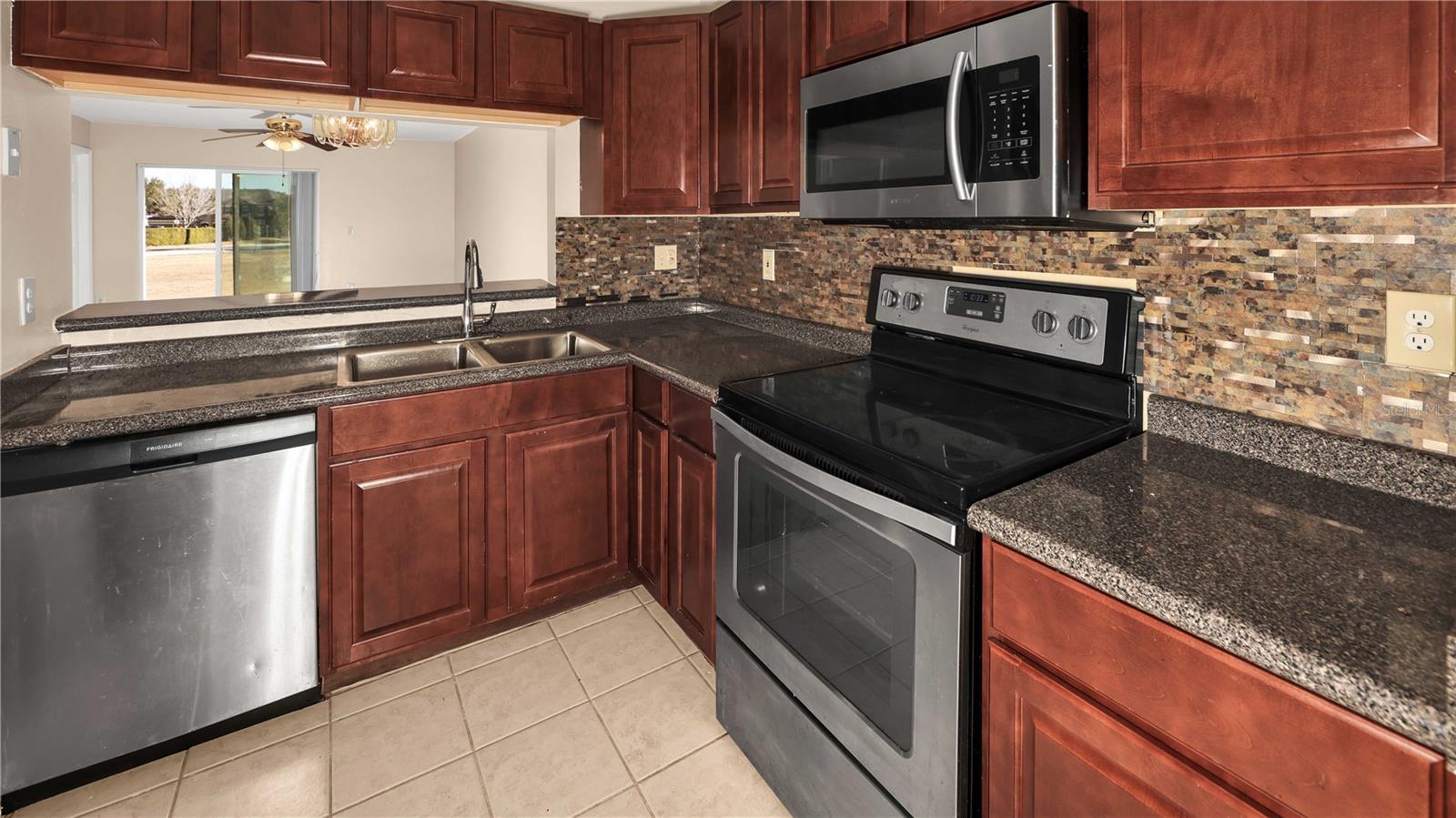 GREENBROOK VILLAS AT ERROL ESTATE 1 - Residential