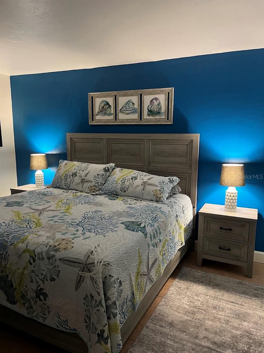 RUNAWAY BAY - Residential