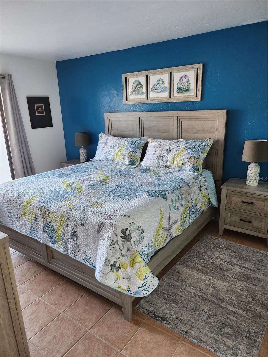 RUNAWAY BAY - Residential