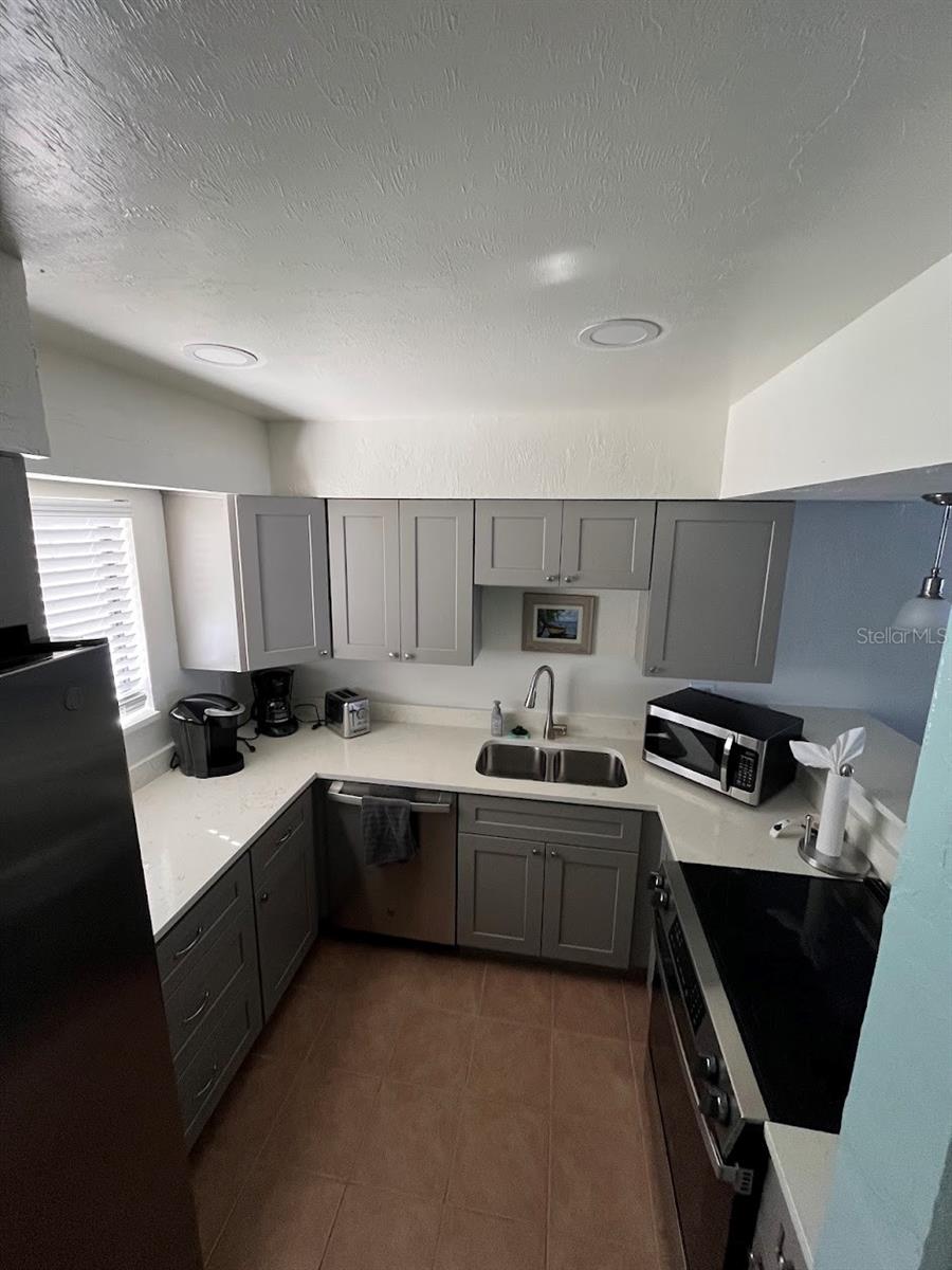 RUNAWAY BAY - Residential