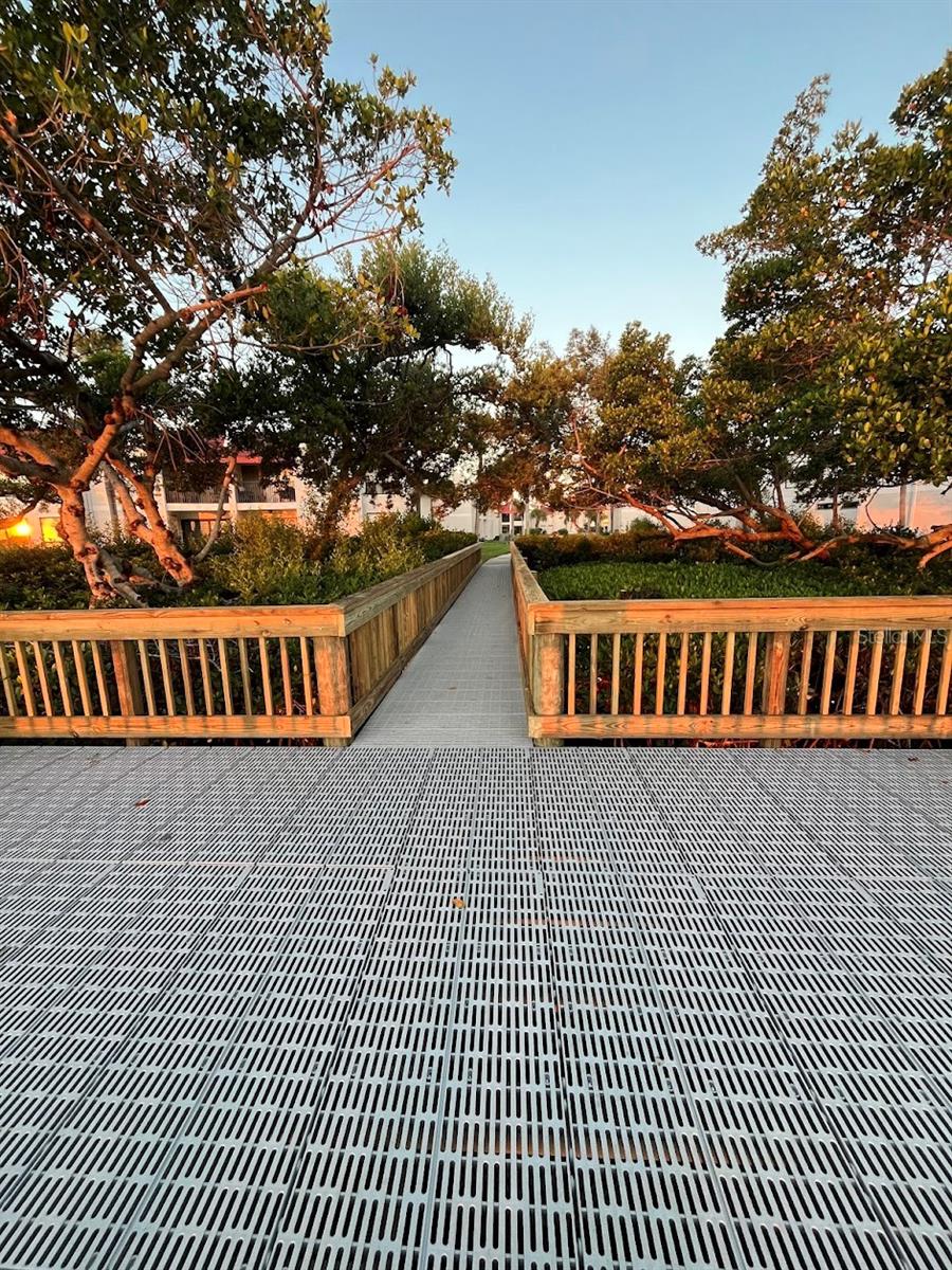 RUNAWAY BAY - Residential