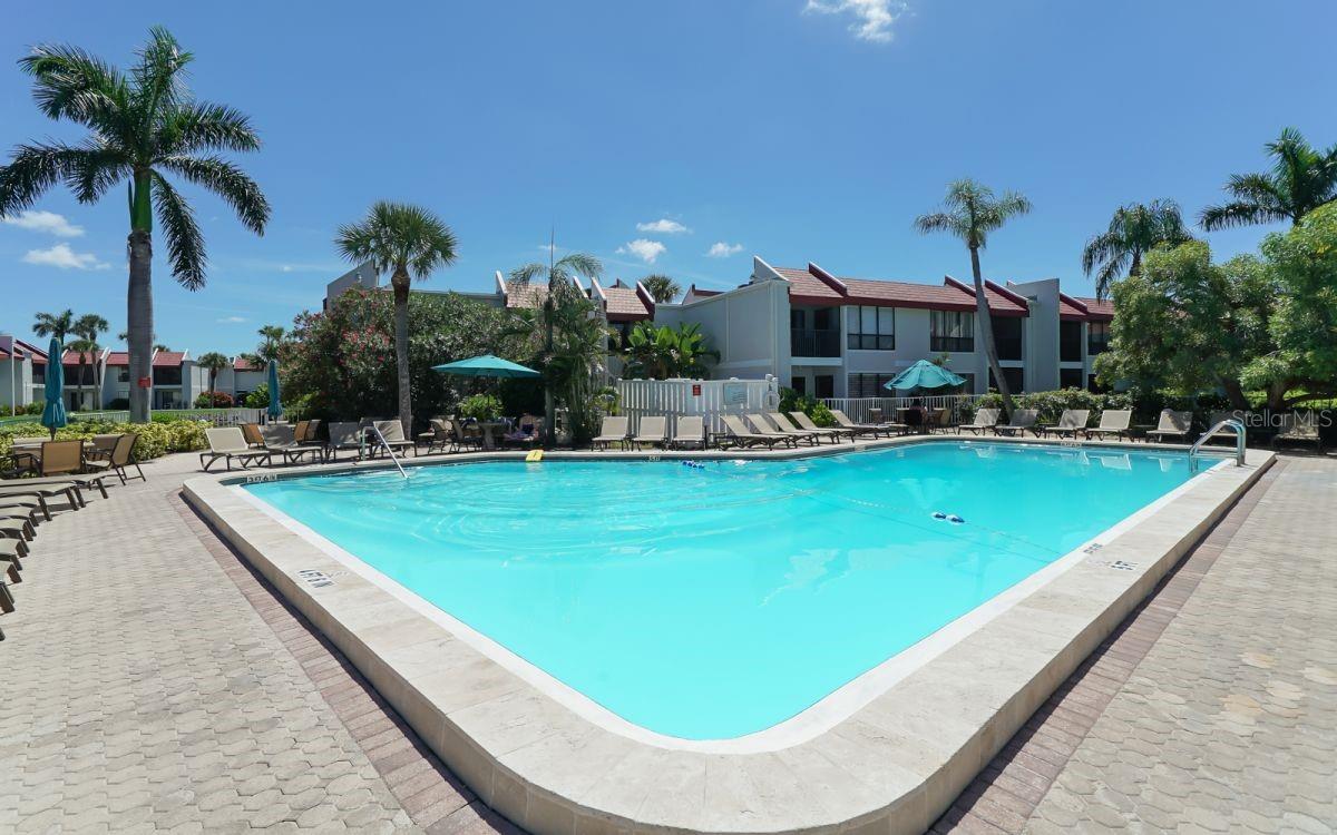 RUNAWAY BAY - Residential