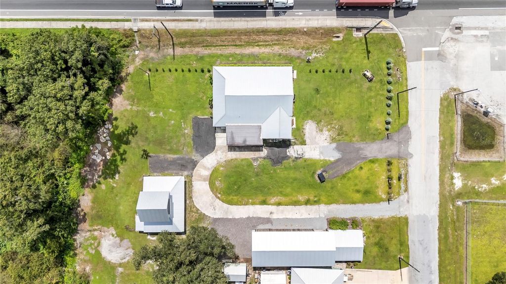 Photo of 809 W Canal Street, Mulberry, FL 33860 (MLS # P4937361)