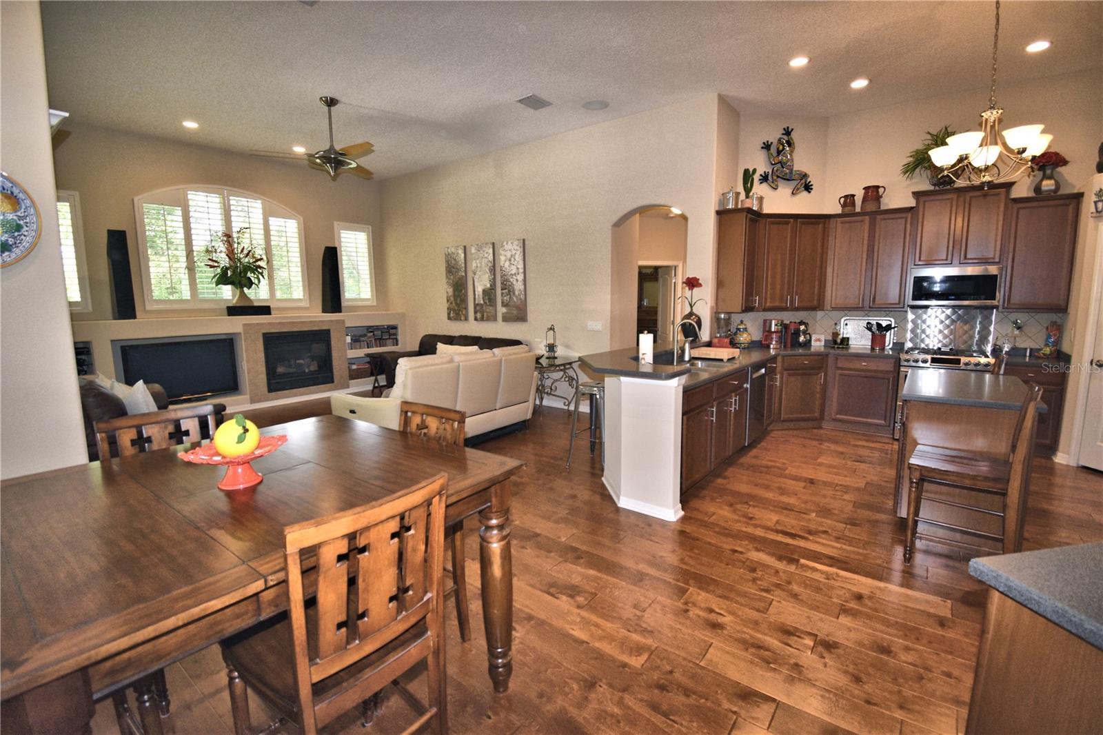 CARRILLON ESTATES - Residential