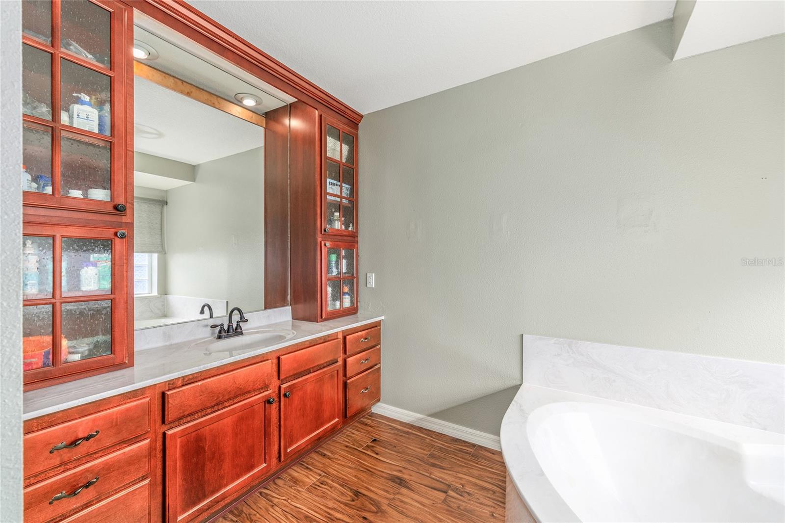 OCALA WATERWAY ESTATE - Residential