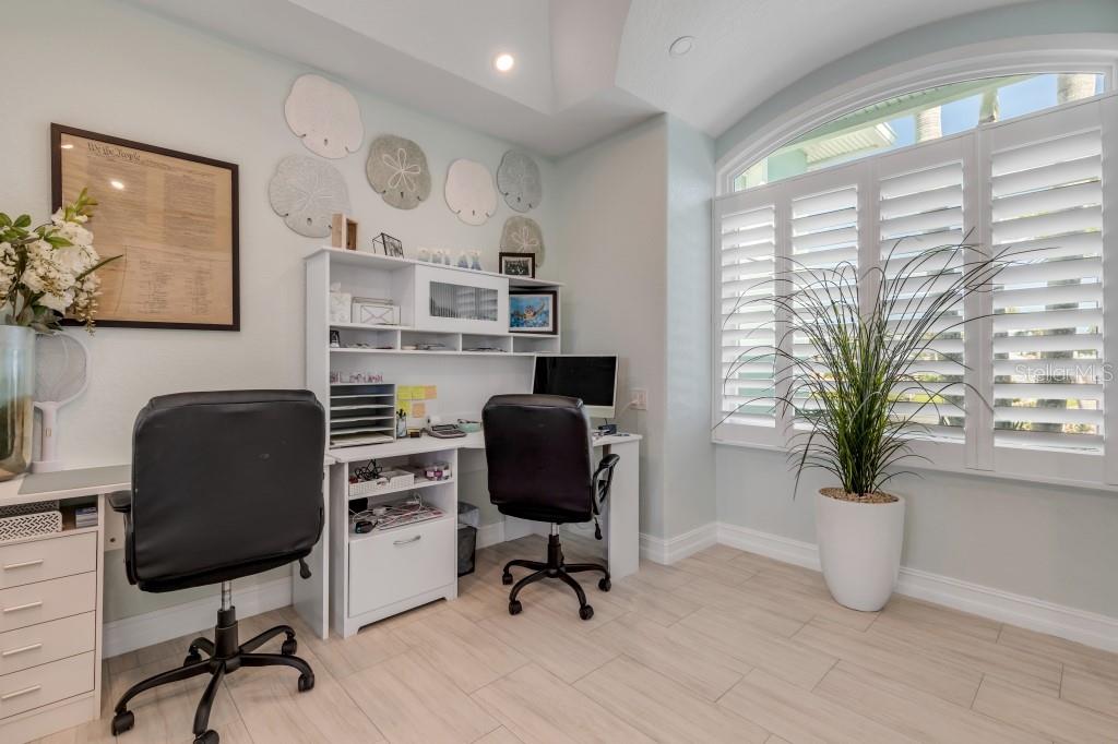 VENEZIA UNIT 07 - Residential