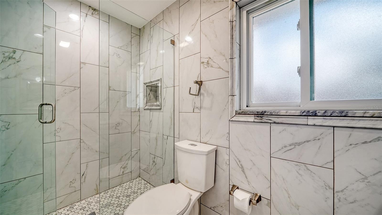 SOUTH GATE - Residential