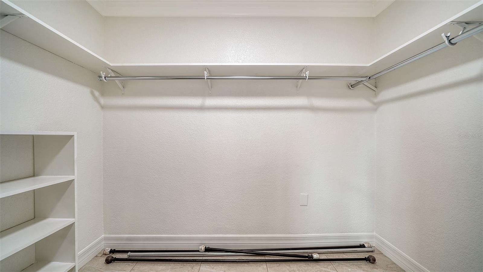 SOUTH GATE - Residential