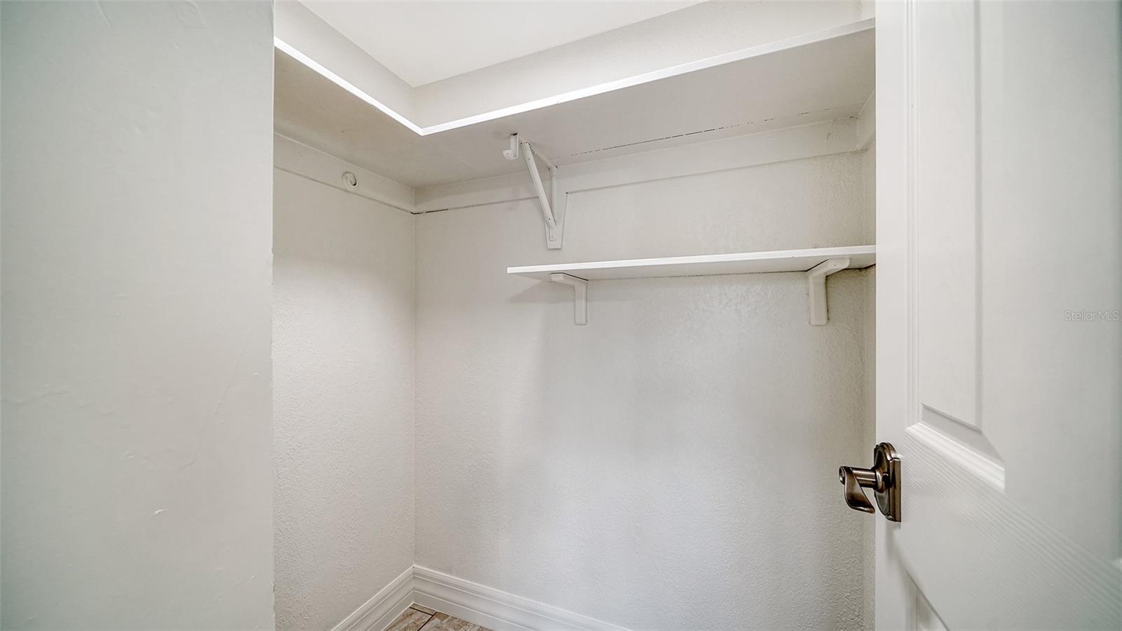 SOUTH GATE - Residential