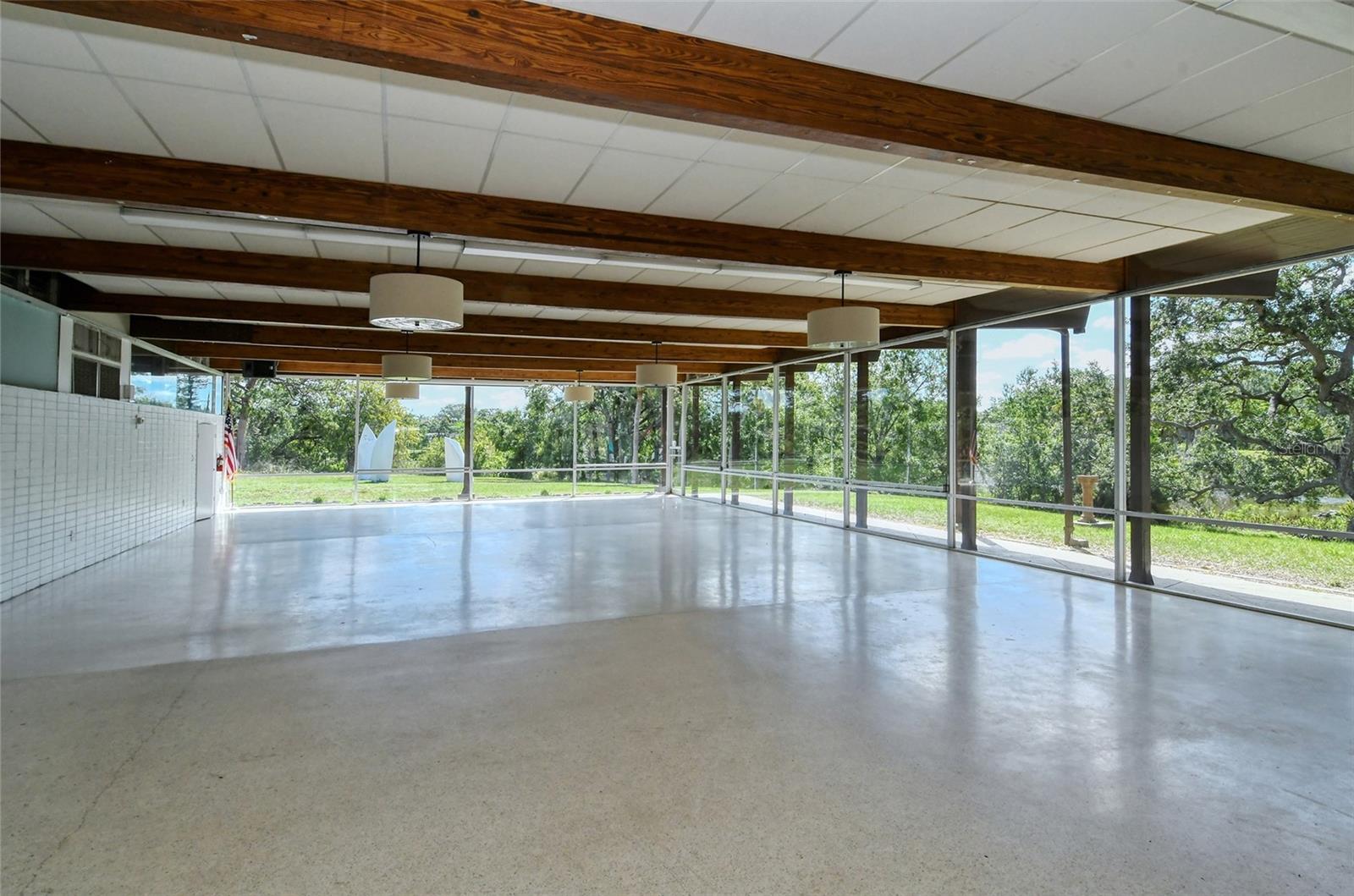 SOUTH GATE - Residential