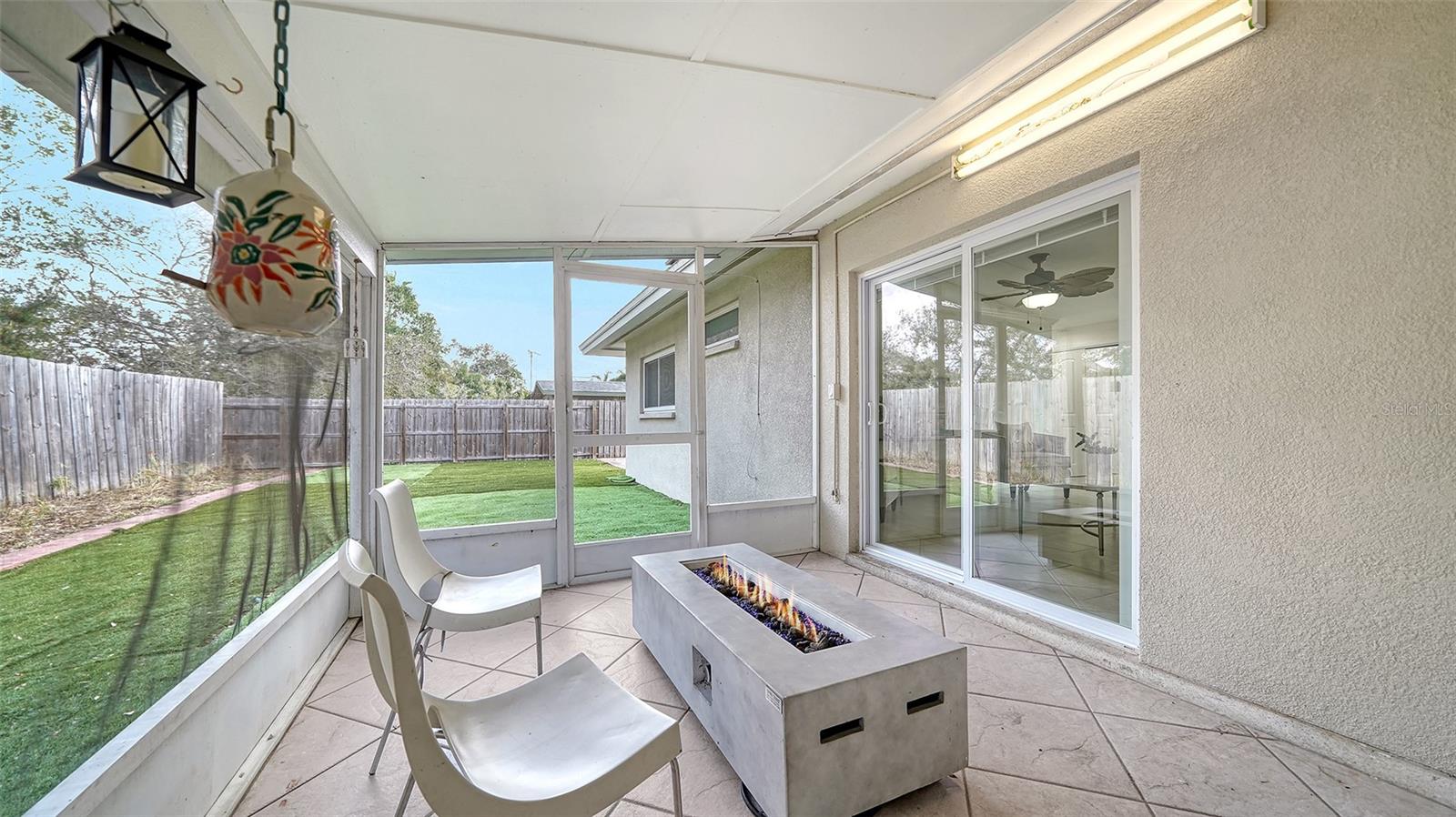 SOUTH GATE - Residential