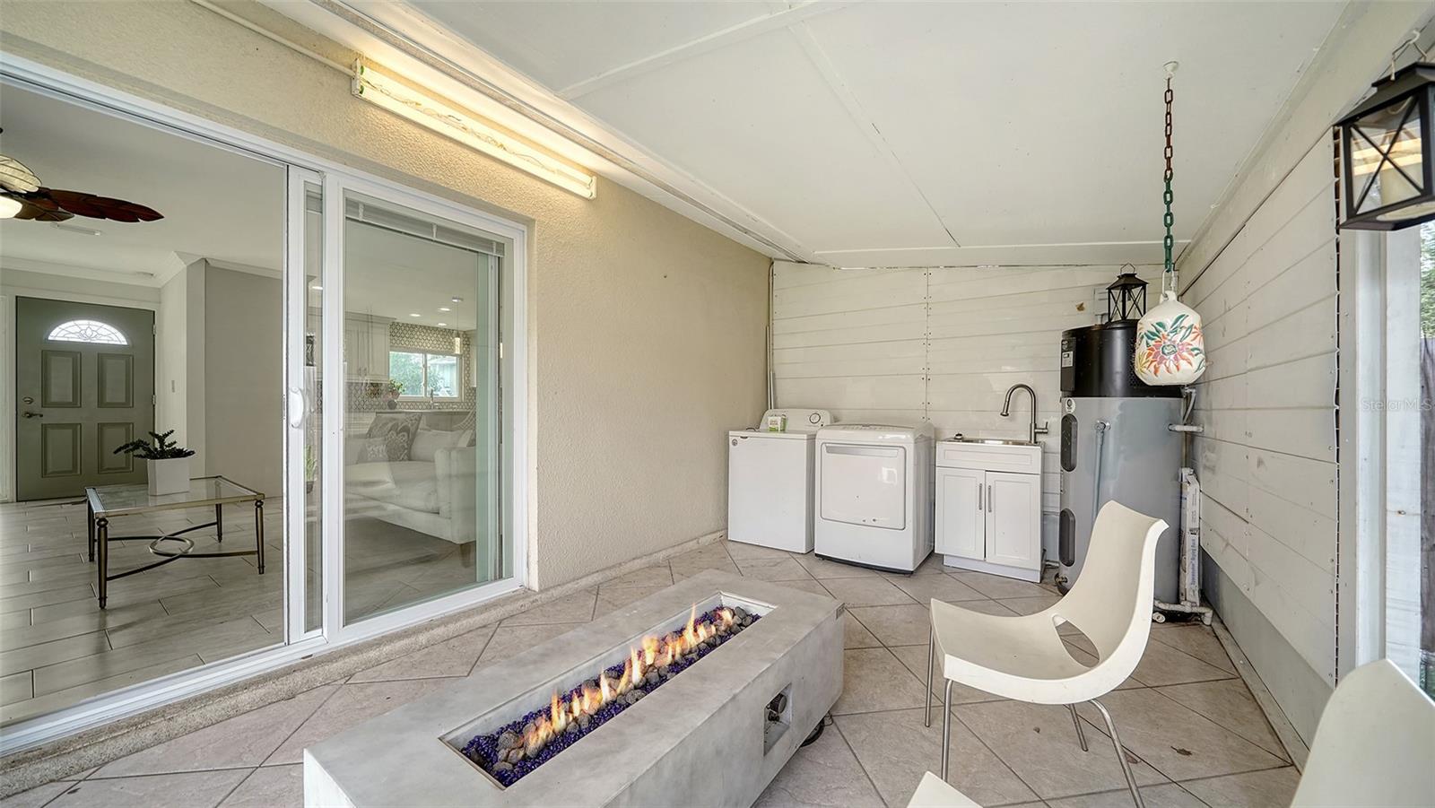 SOUTH GATE - Residential