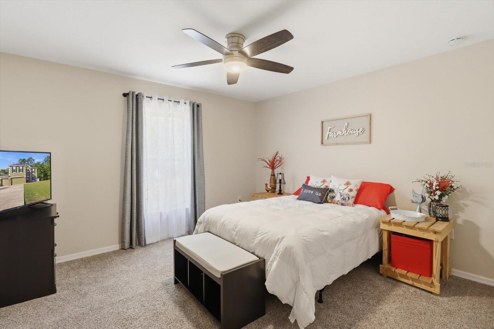 CRYSTAL MANOR UNIT 02 - Residential