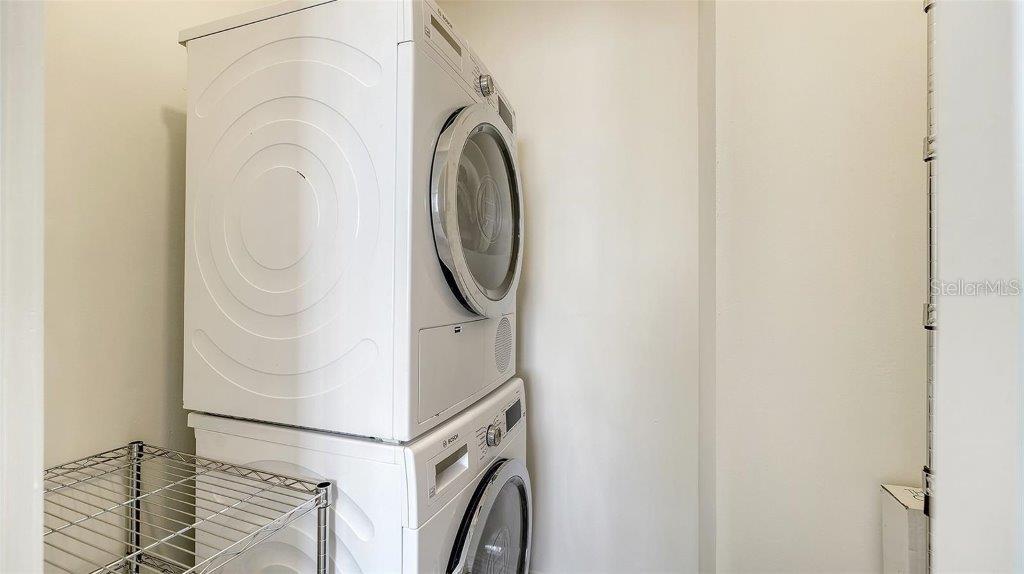 THE 101 CONDOMINIUM / DOLPHIN TOWER - Residential