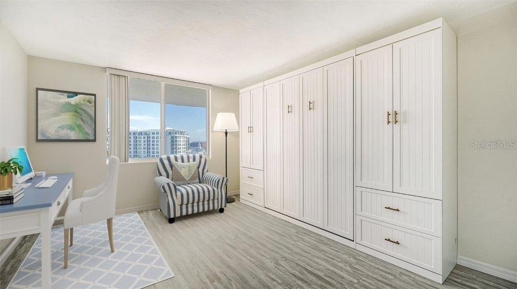 THE 101 CONDOMINIUM / DOLPHIN TOWER - Residential